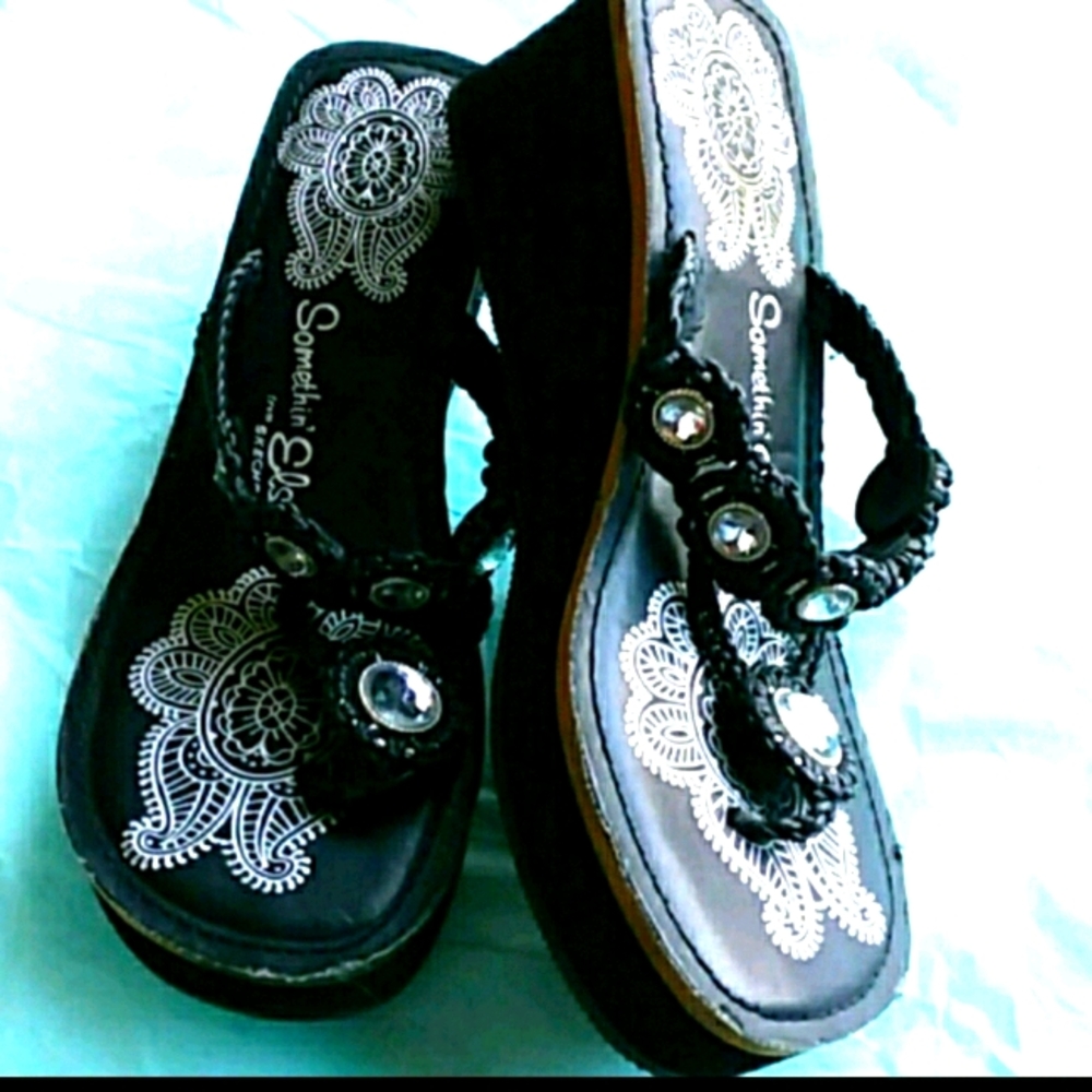 Skechers blingy toe thong sandal